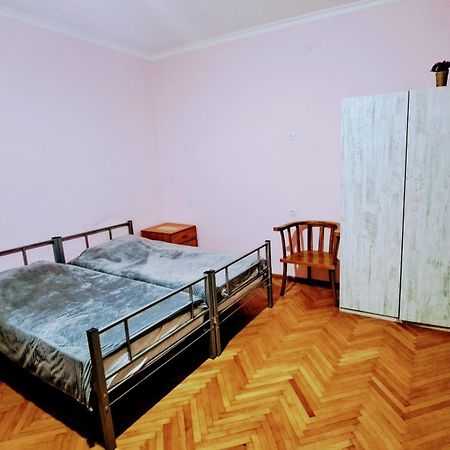 Apartment With A Nice Terrace In Old City Center تبليسي المظهر الخارجي الصورة