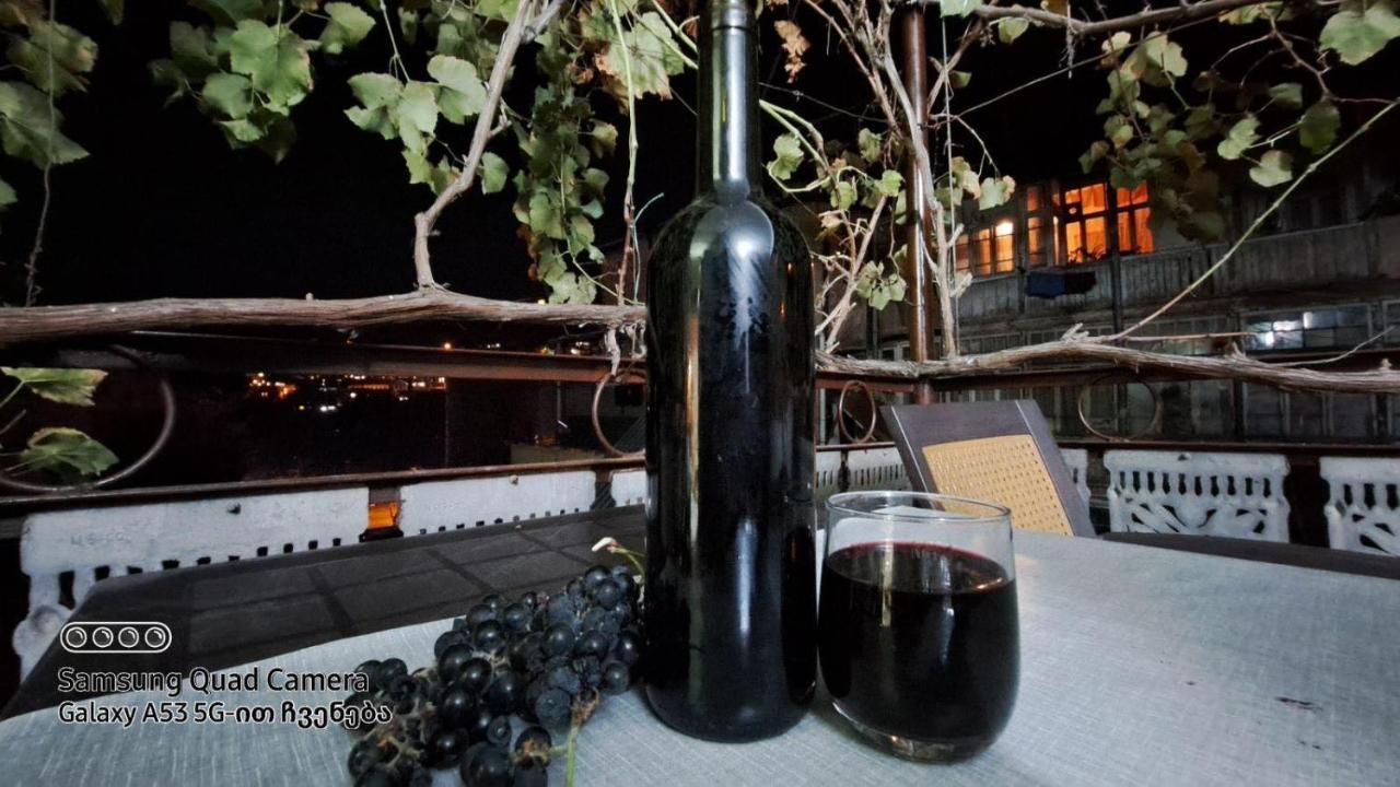 Apartment With A Nice Terrace In Old City Center تبليسي المظهر الخارجي الصورة