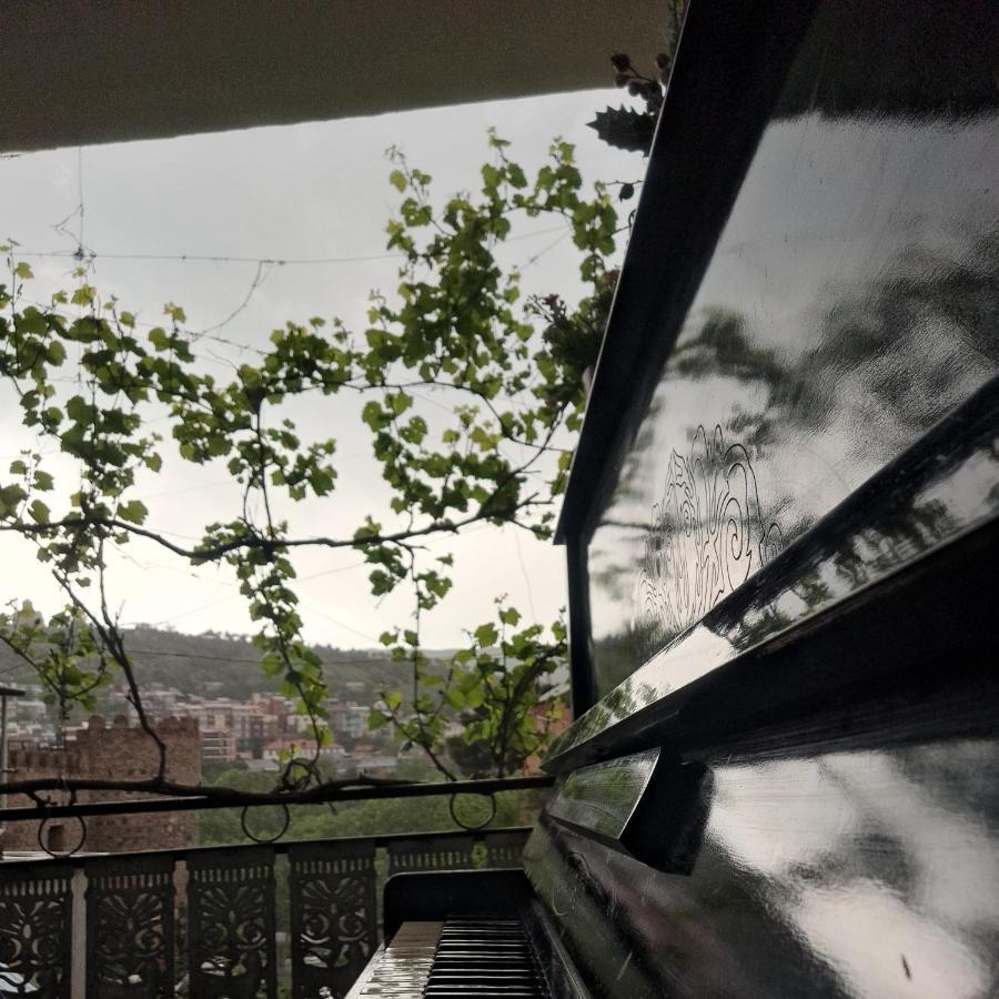 Apartment With A Nice Terrace In Old City Center تبليسي المظهر الخارجي الصورة