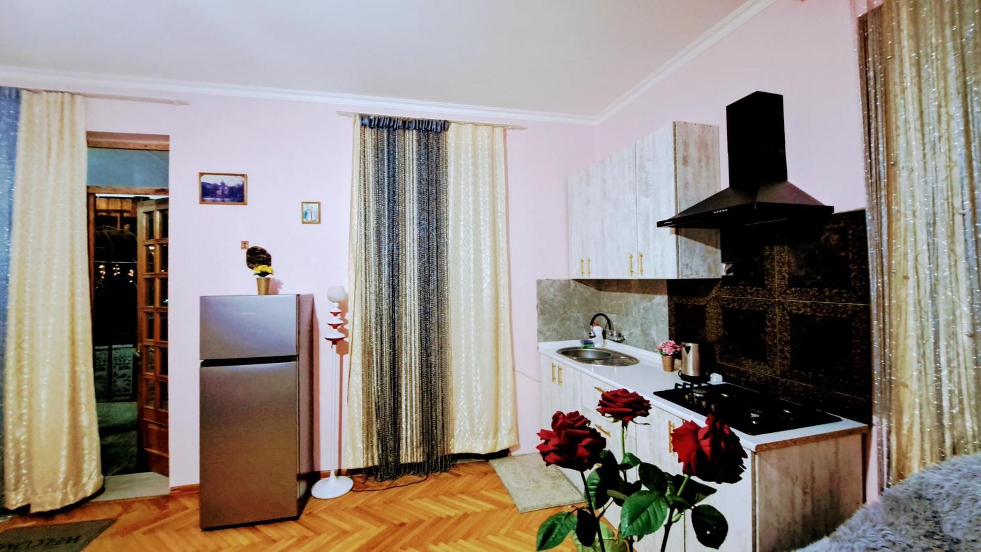 Apartment With A Nice Terrace In Old City Center تبليسي المظهر الخارجي الصورة